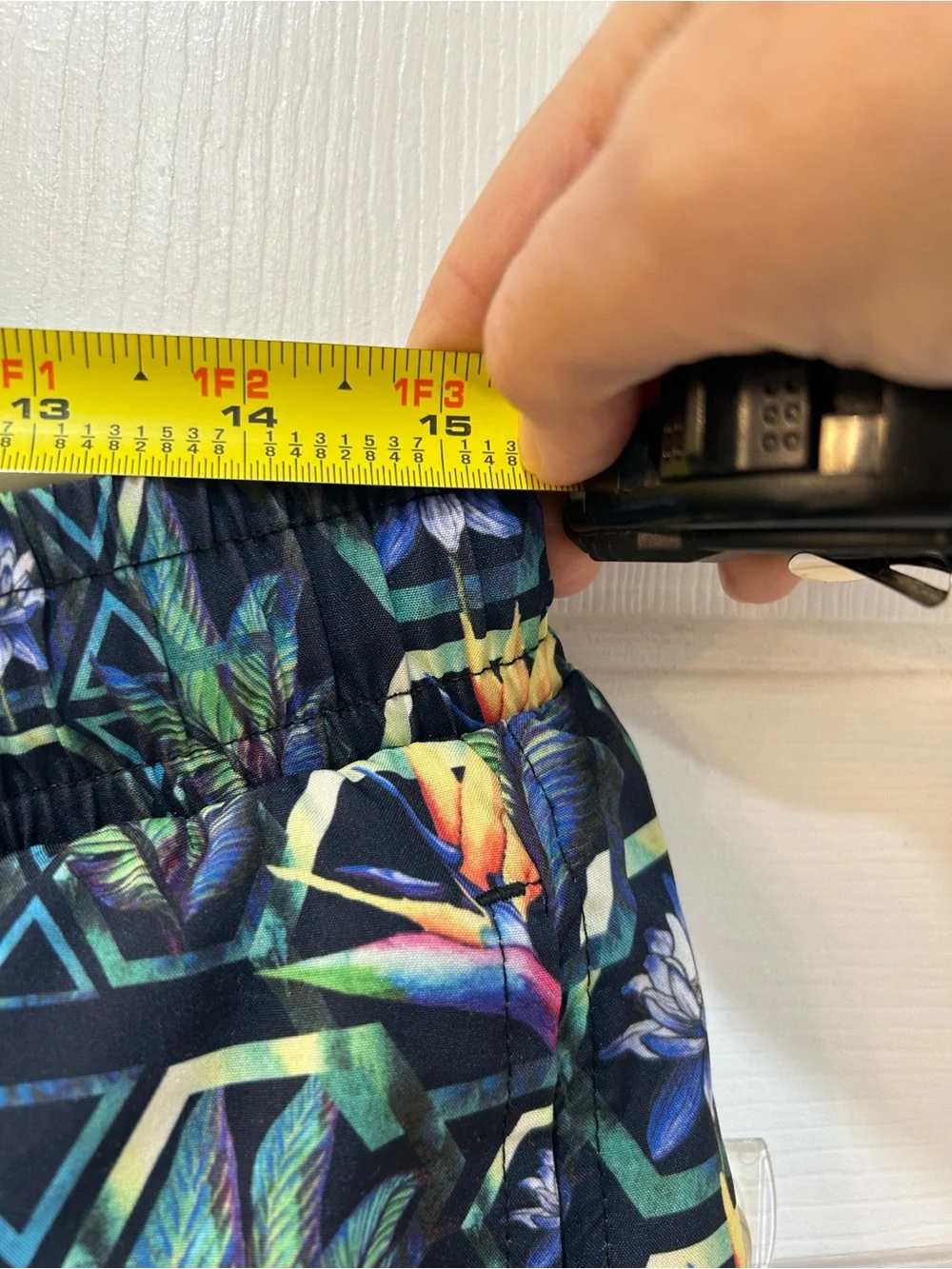 WESC Swim Shorts Men’s L Women’s XL Unisex Lotus Palm‎ Pull On Woven Drawstring
